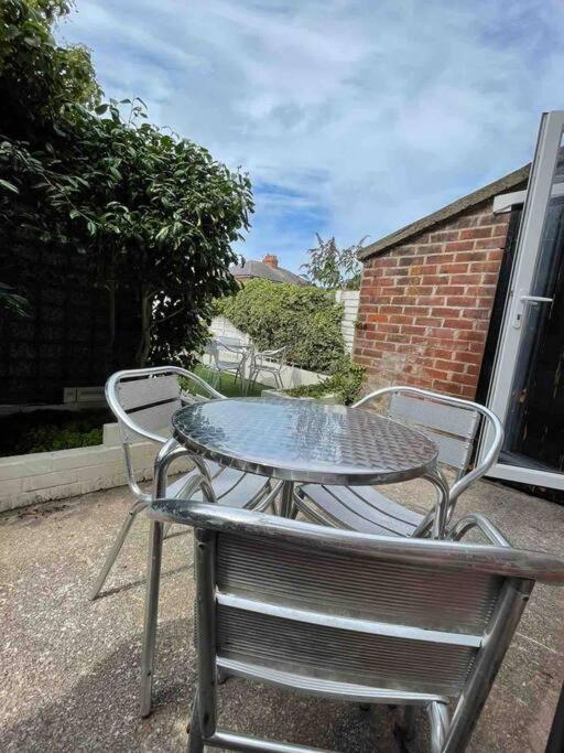 Villa 2 Bed Sleeps 6 Beach Retreat St Annes On Sea Lytham St Annes Exterior foto